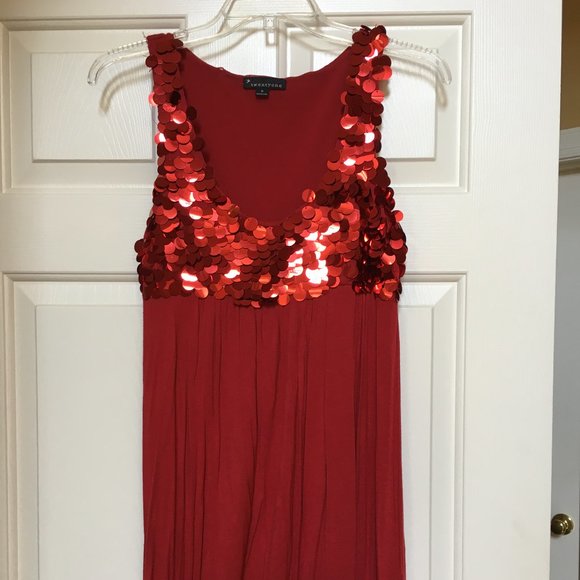 Red sequins dress - Picture 2 of 7